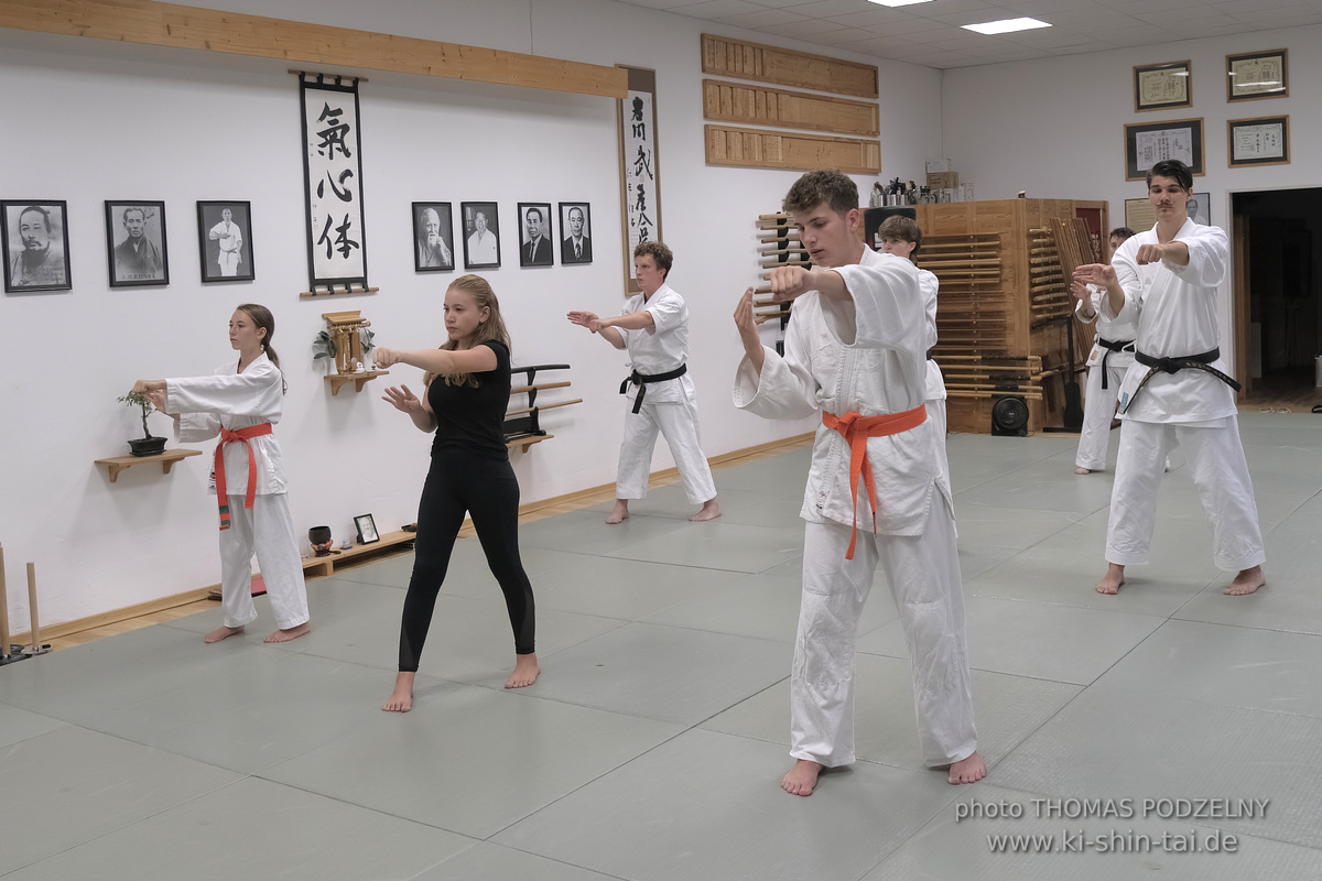 Ferienprogramm Sommer 2024 Karate und Kobudo