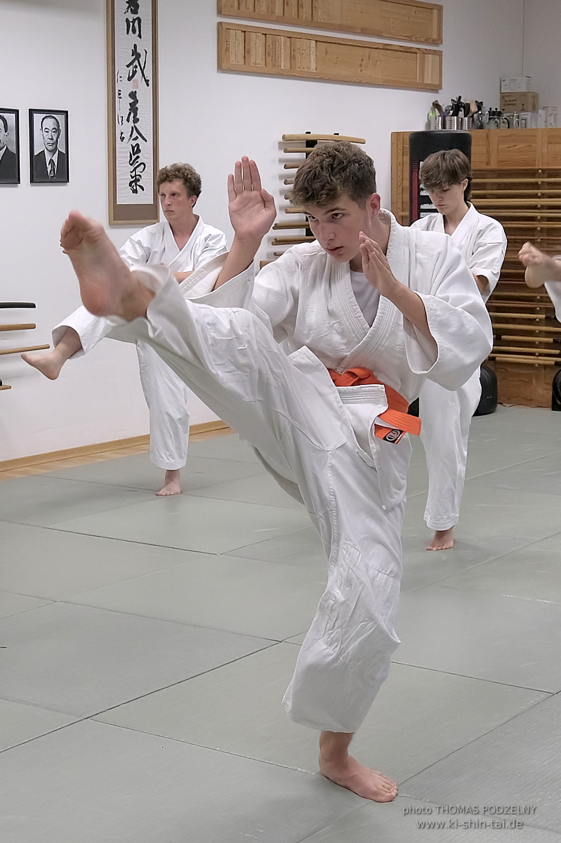 Ferienprogramm Sommer 2024 Karate und Kobudo