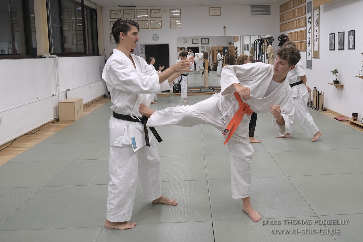 Ferienprogramm Sommer 2024 Karate und Kobudo