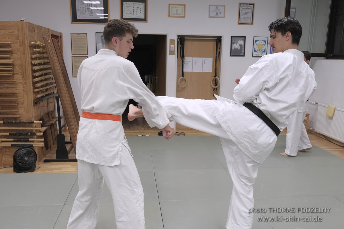 Ferienprogramm Sommer 2024 Karate und Kobudo