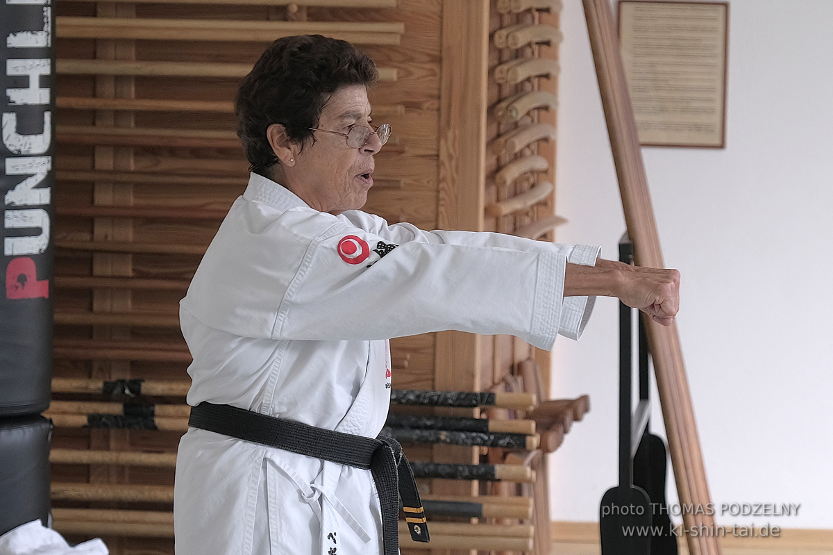  Uechiryu Karate Lehrgang mit Peggy Hess 8.Dan aus Florida/USA am 5.7.2024 