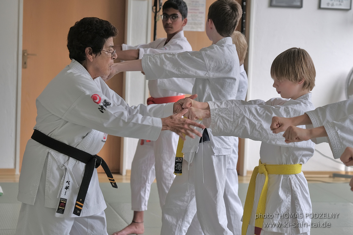  Uechiryu Karate Lehrgang mit Peggy Hess 8.Dan aus Florida/USA am 5.7.2024 