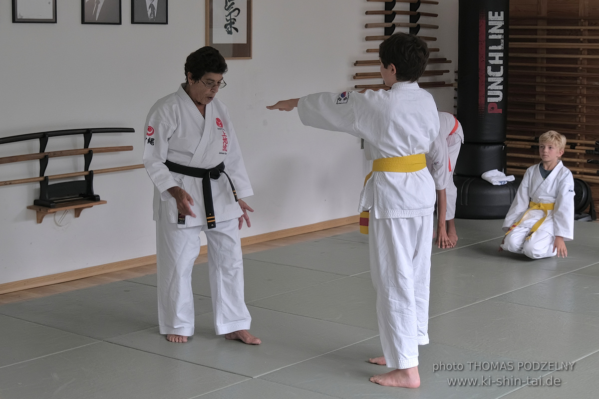  Uechiryu Karate Lehrgang mit Peggy Hess 8.Dan aus Florida/USA am 5.7.2024 