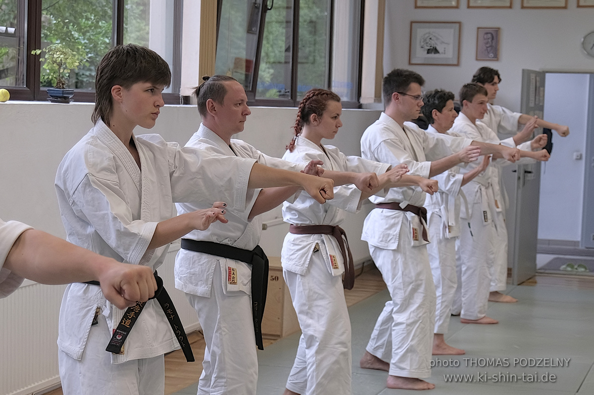  Uechiryu Karate Lehrgang mit Peggy Hess 8.Dan aus Florida/USA am 5.7.2024 