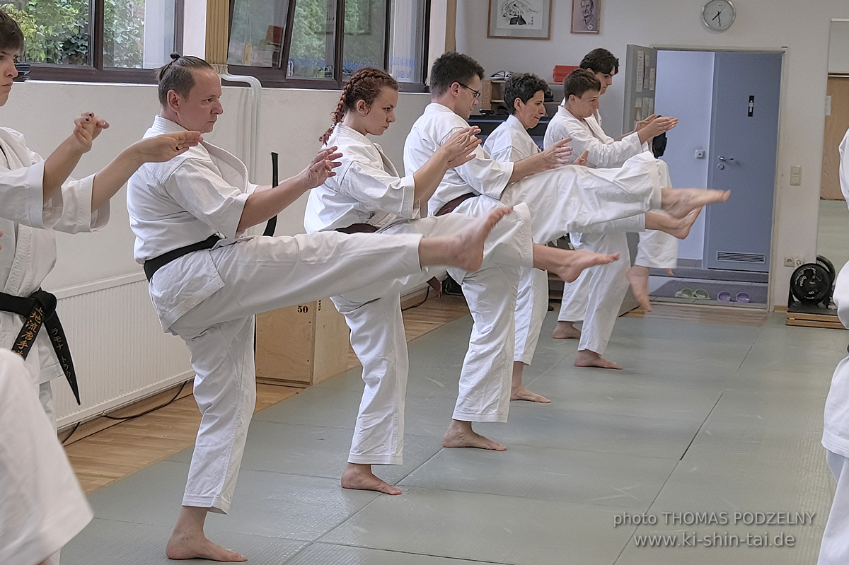  Uechiryu Karate Lehrgang mit Peggy Hess 8.Dan aus Florida/USA am 5.7.2024 