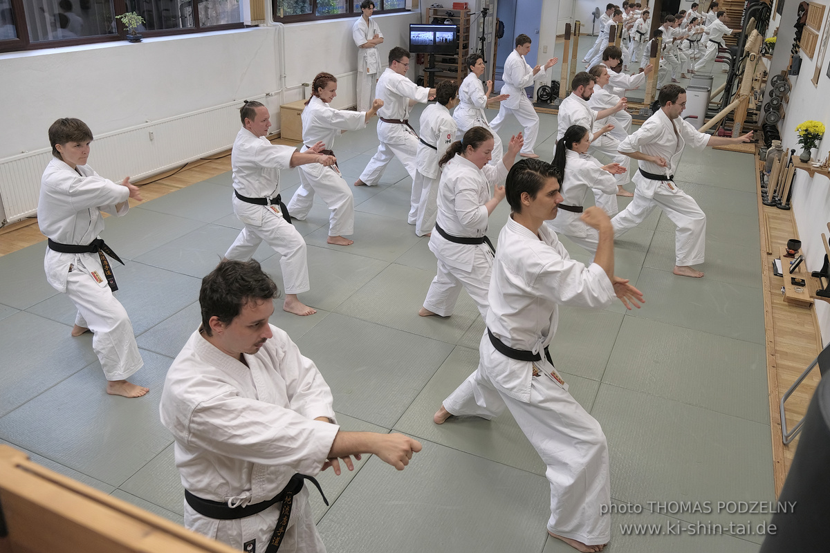  Uechiryu Karate Lehrgang mit Peggy Hess 8.Dan aus Florida/USA am 5.7.2024 