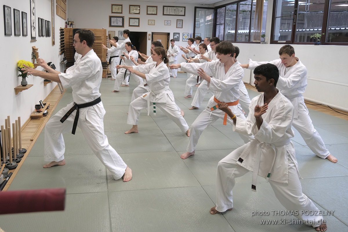  Uechiryu Karate Lehrgang mit Peggy Hess 8.Dan aus Florida/USA am 5.7.2024 