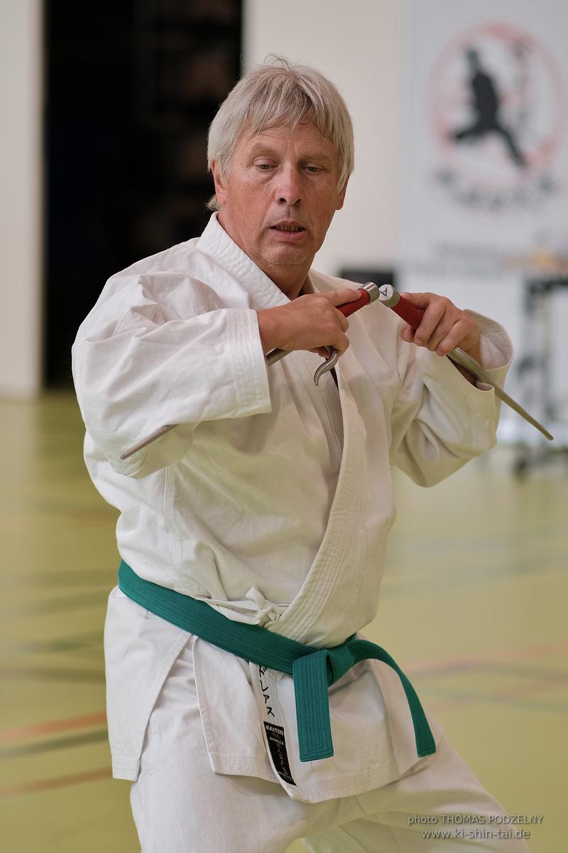 Ryûkyû Kobudô Lehrgang Thomas Podzelny 6.Dan Wien 19./20.4.2024