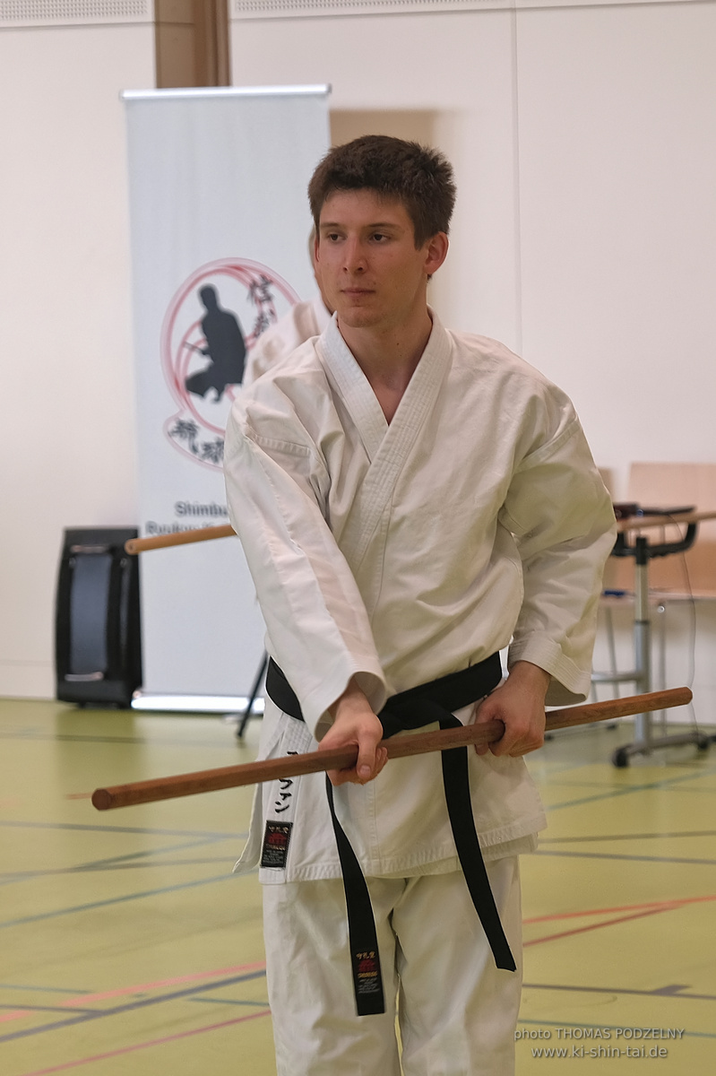 Ryûkyû Kobudô Lehrgang Thomas Podzelny 6.Dan Wien 19./20.4.2024