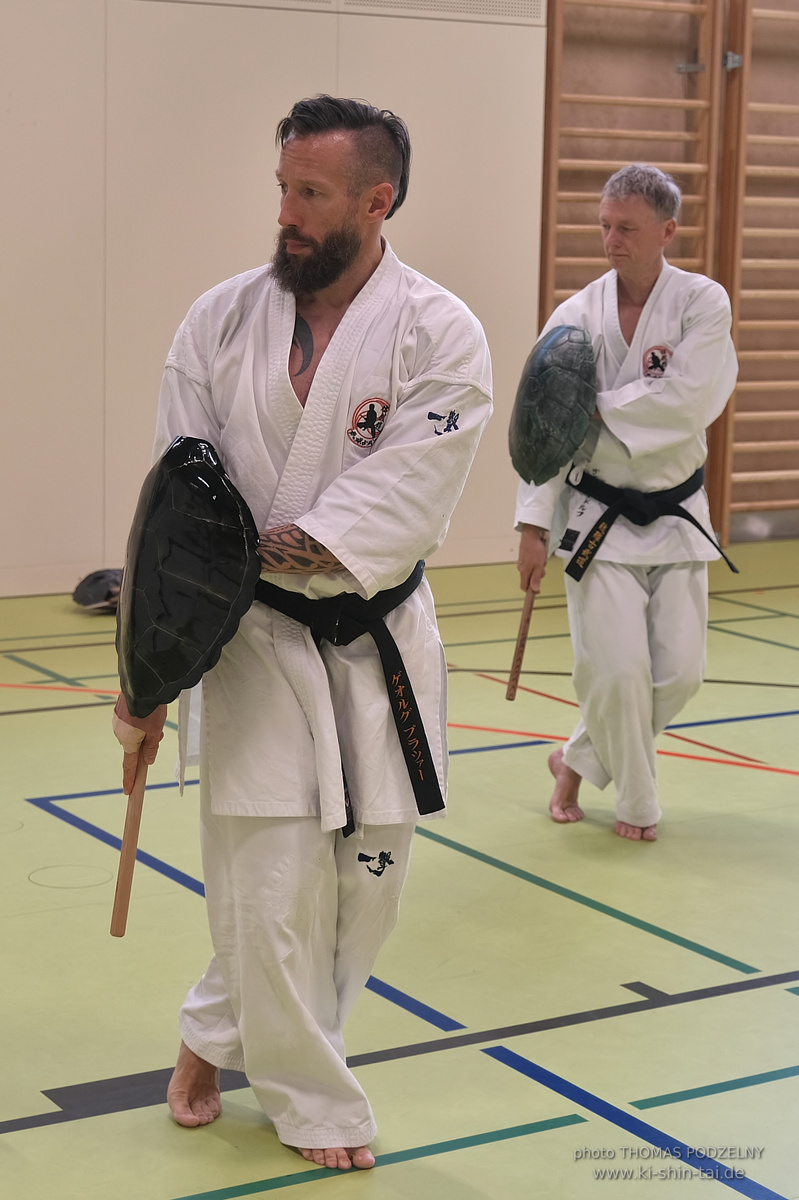 Ryûkyû Kobudô Lehrgang Thomas Podzelny 6.Dan Wien 19./20.4.2024