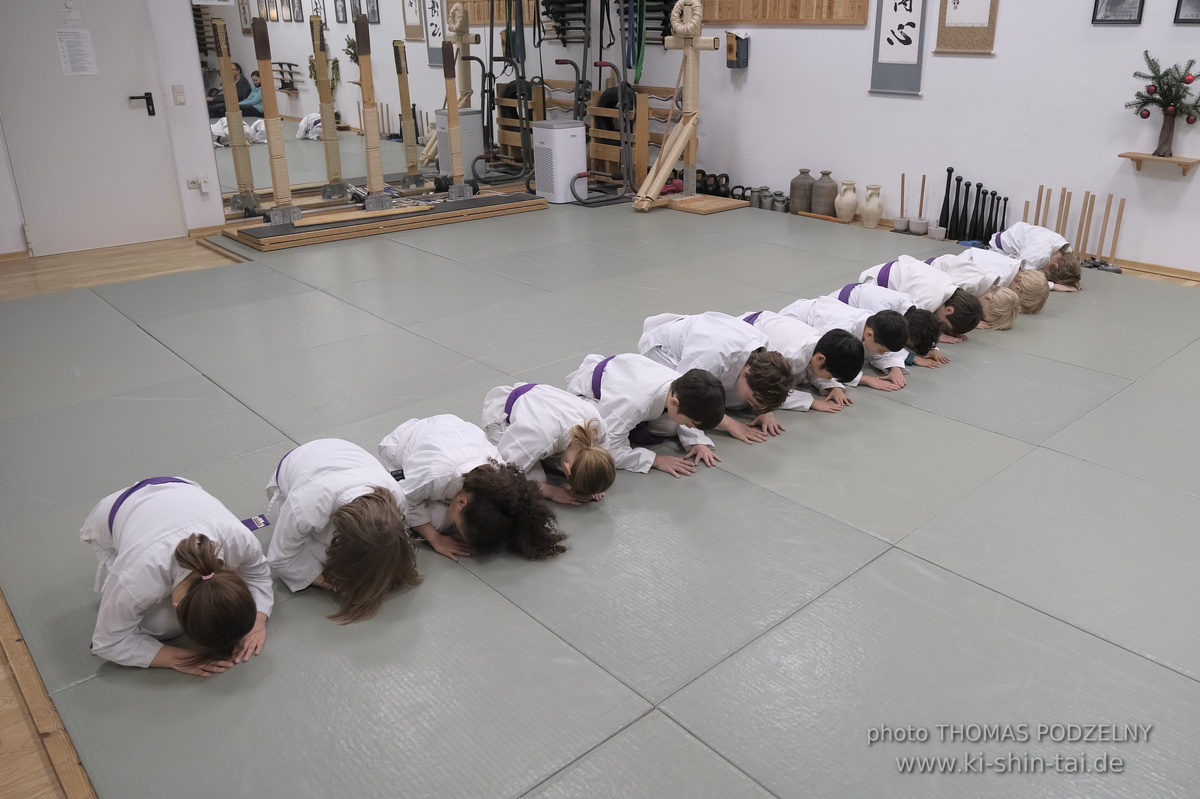 Weihnachtsfeier und Vorführungen der Budo-, Aikido- und Karate-Kids am 13.12.2024