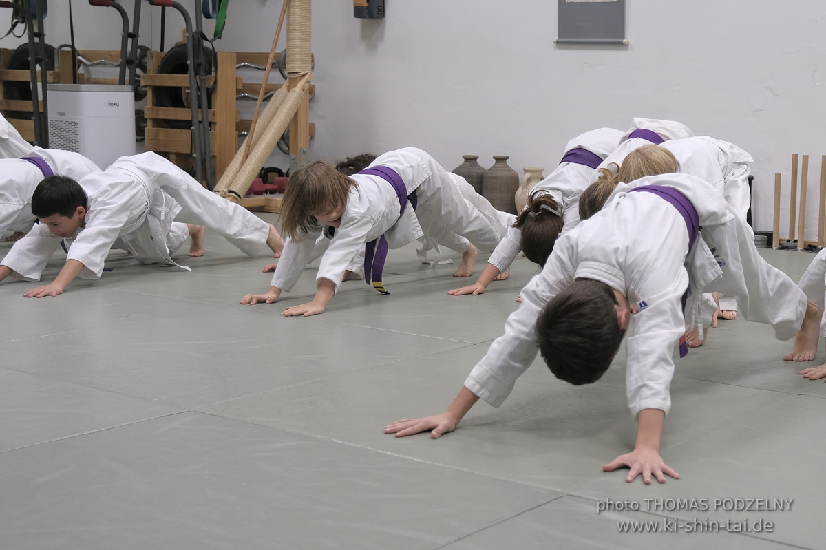 Weihnachtsfeier und Vorführungen der Budo-, Aikido- und Karate-Kids am 13.12.2024