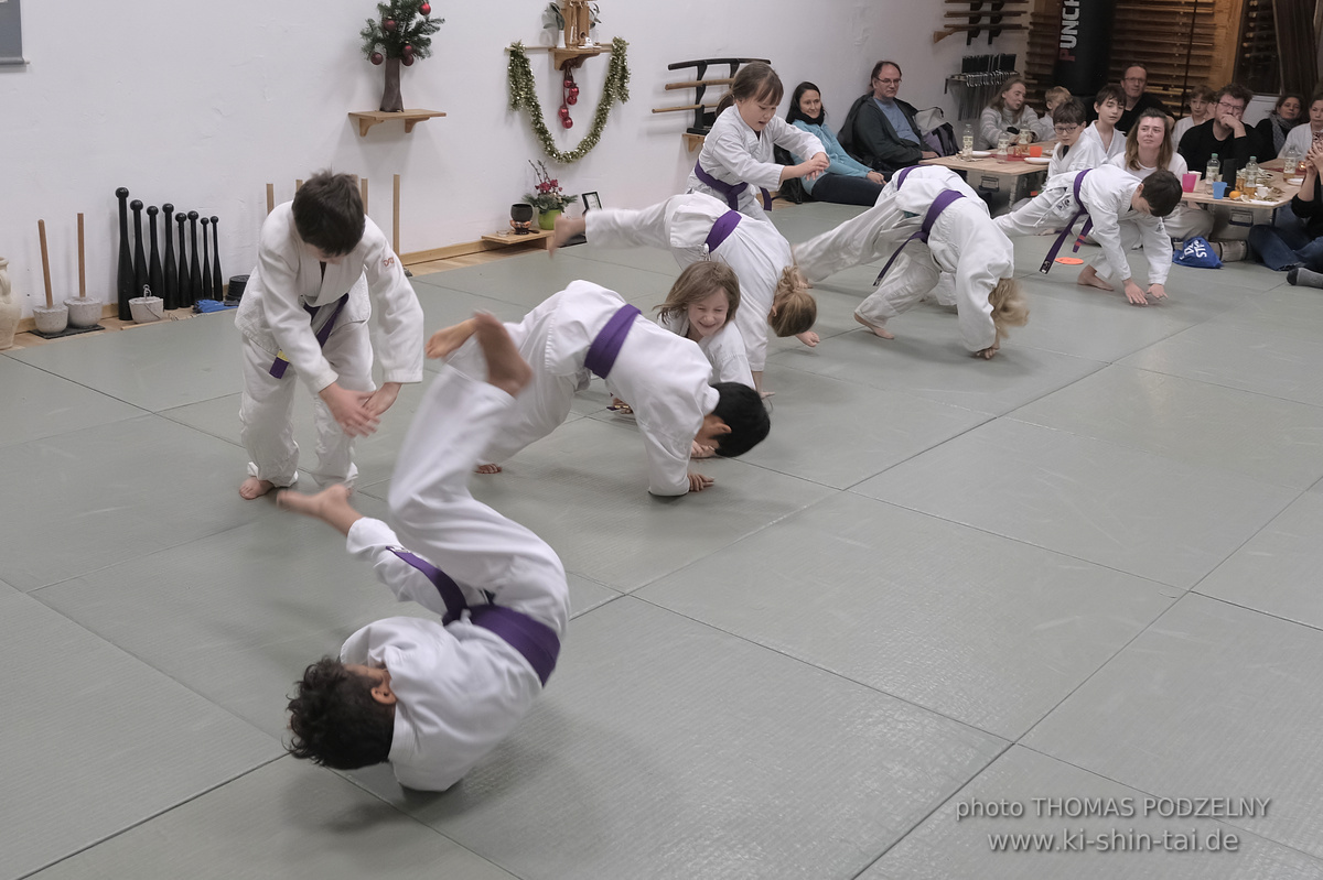 Weihnachtsfeier und Vorführungen der Budo-, Aikido- und Karate-Kids am 13.12.2024