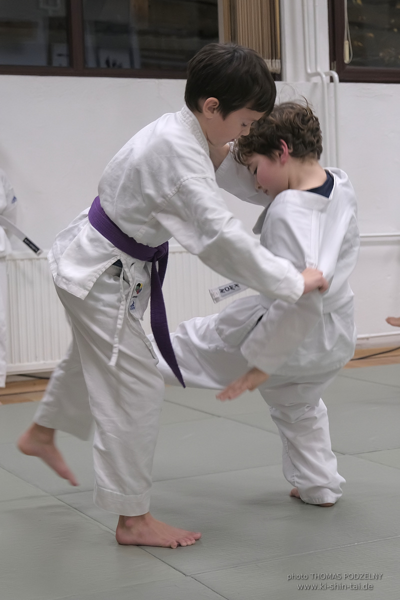 Weihnachtsfeier und Vorführungen der Budo-, Aikido- und Karate-Kids am 13.12.2024