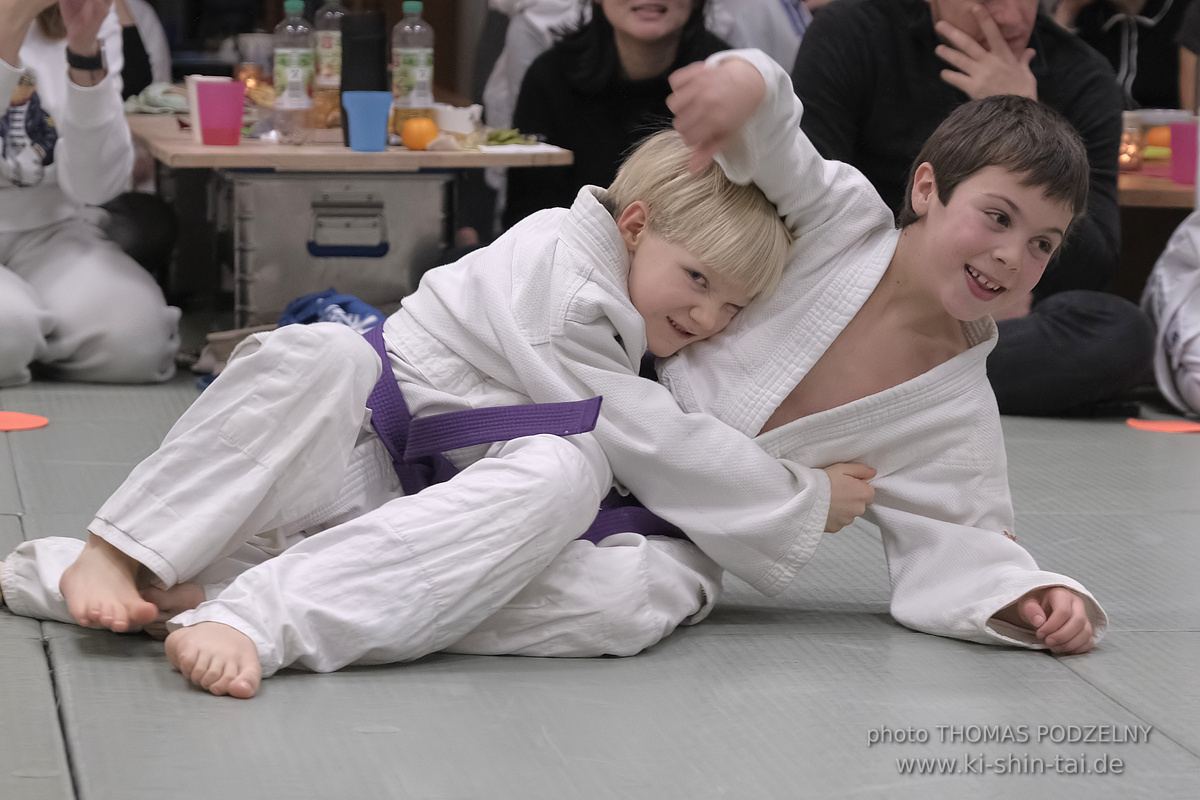 Weihnachtsfeier und Vorführungen der Budo-, Aikido- und Karate-Kids am 13.12.2024