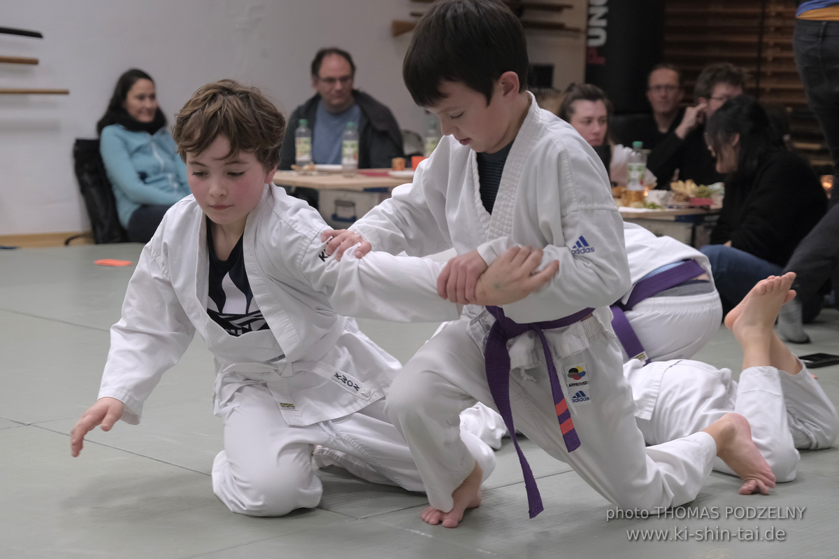 Weihnachtsfeier und Vorführungen der Budo-, Aikido- und Karate-Kids am 13.12.2024