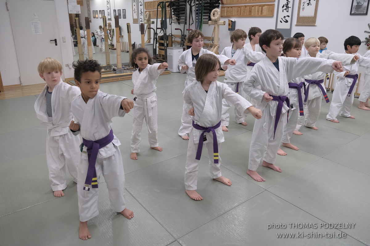 Weihnachtsfeier und Vorführungen der Budo-, Aikido- und Karate-Kids am 13.12.2024