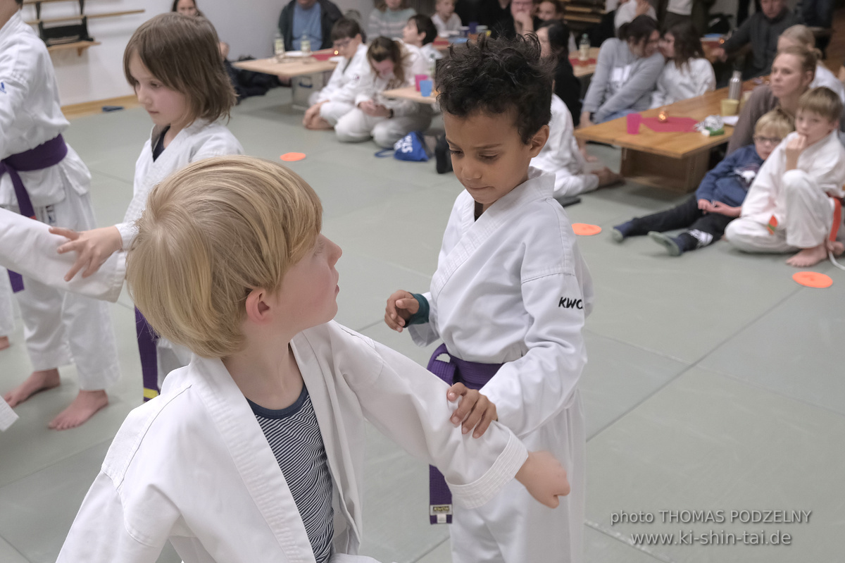 Weihnachtsfeier und Vorführungen der Budo-, Aikido- und Karate-Kids am 13.12.2024