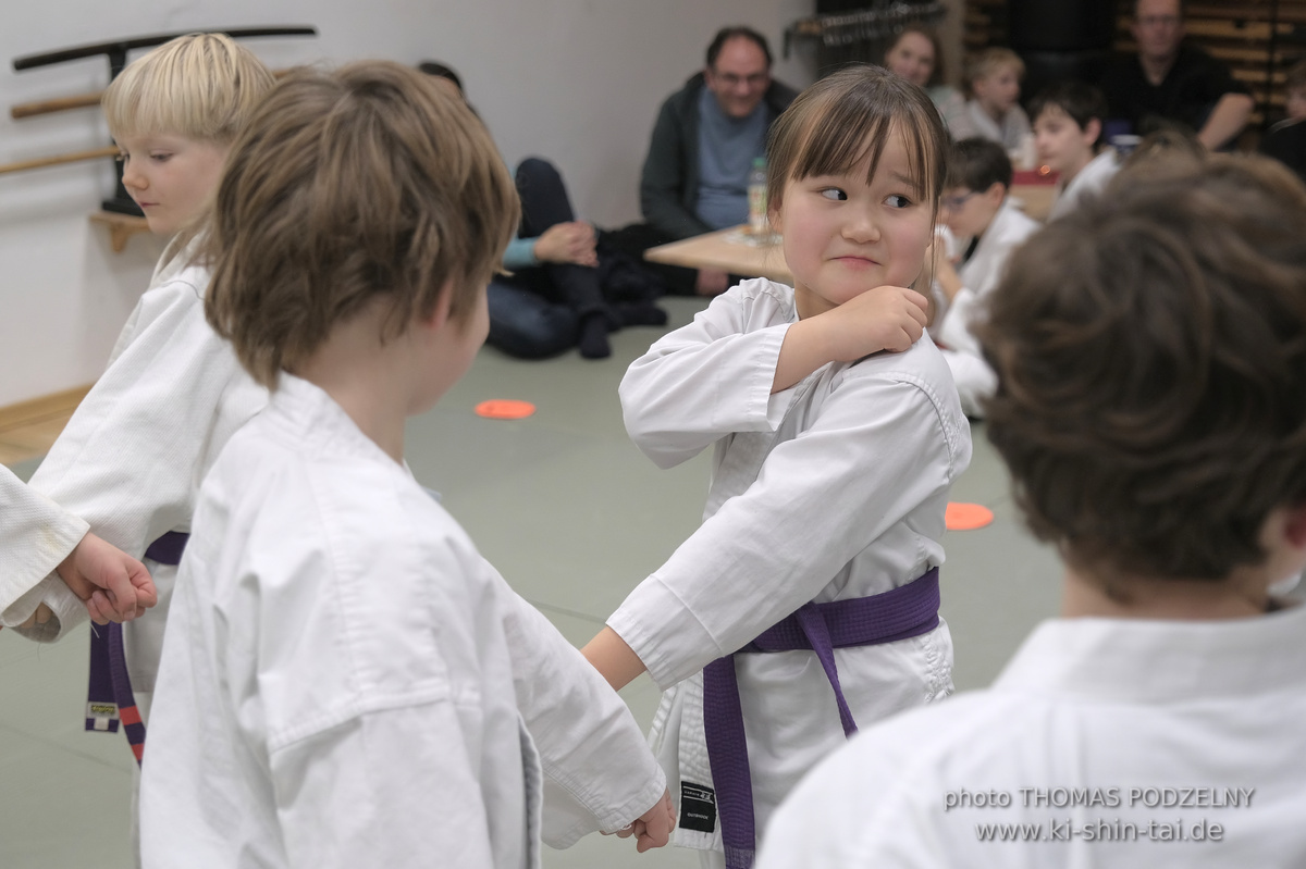 Weihnachtsfeier und Vorführungen der Budo-, Aikido- und Karate-Kids am 13.12.2024