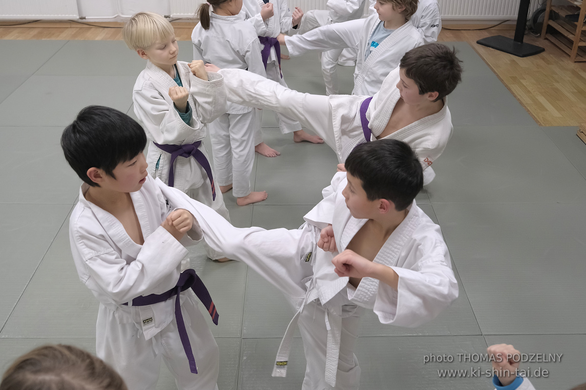 Weihnachtsfeier und Vorführungen der Budo-, Aikido- und Karate-Kids am 13.12.2024