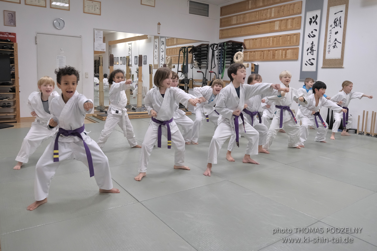 Weihnachtsfeier und Vorführungen der Budo-, Aikido- und Karate-Kids am 13.12.2024