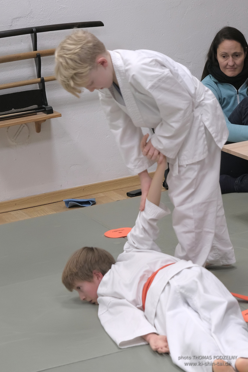 Weihnachtsfeier und Vorführungen der Budo-, Aikido- und Karate-Kids am 13.12.2024