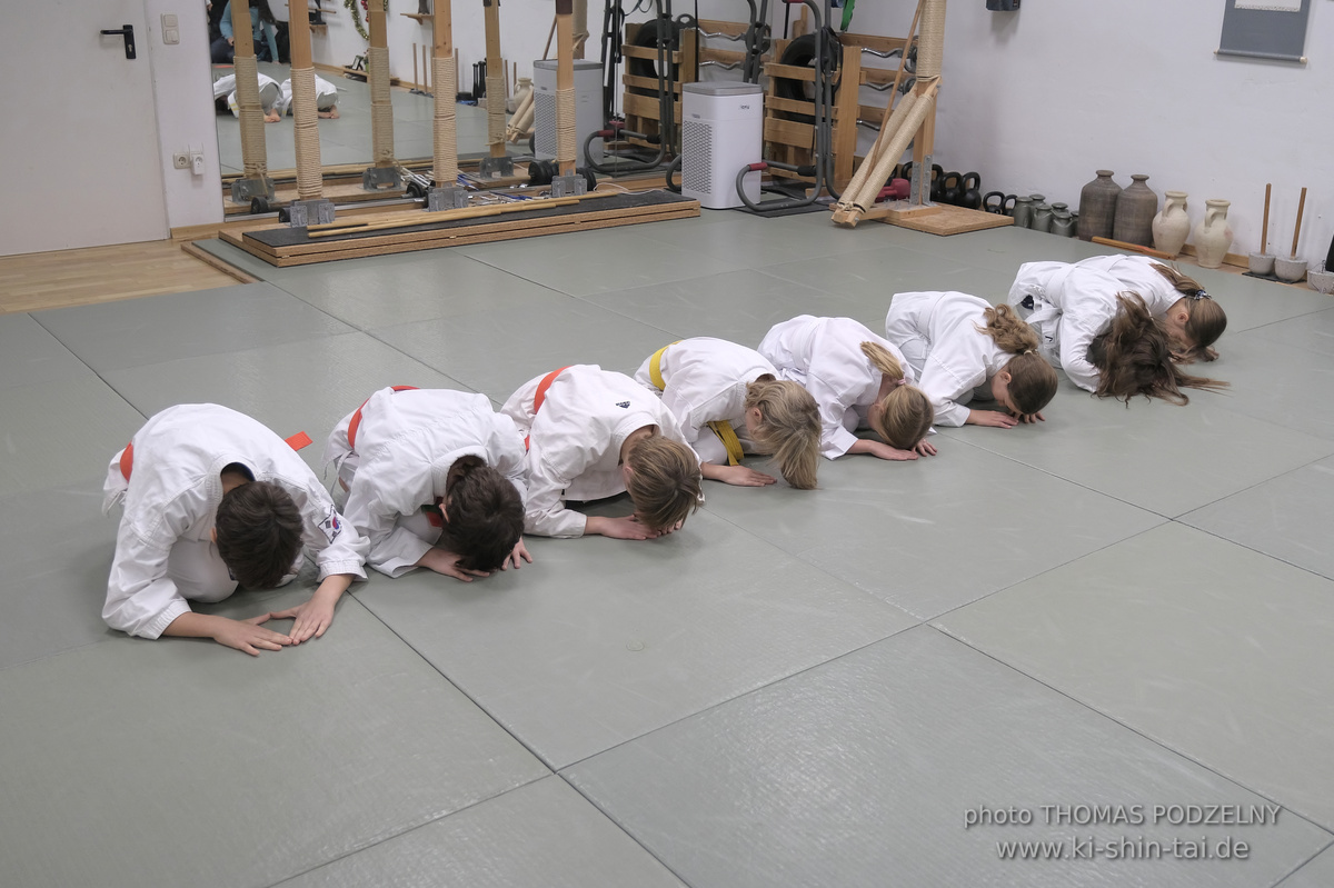 Weihnachtsfeier und Vorführungen der Budo-, Aikido- und Karate-Kids am 13.12.2024