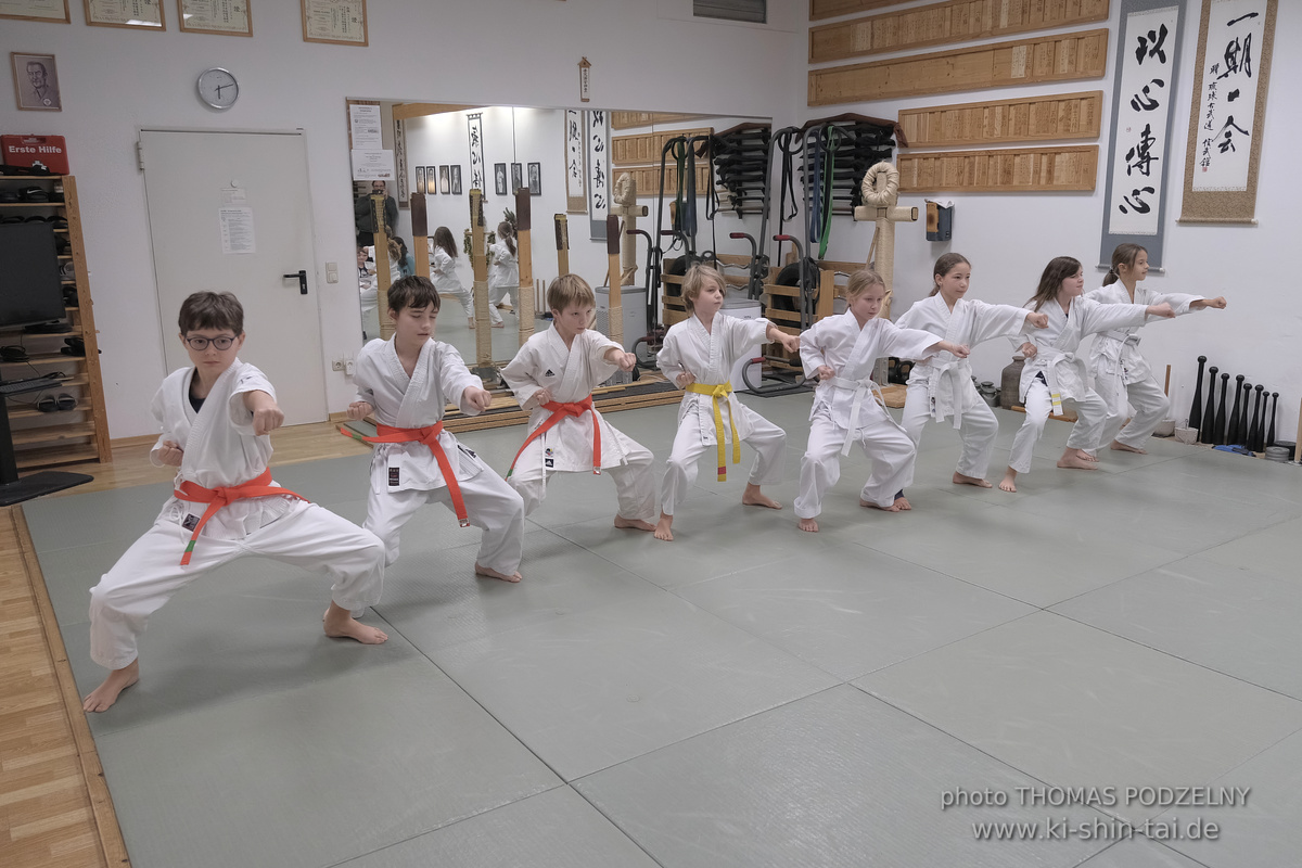 Weihnachtsfeier und Vorführungen der Budo-, Aikido- und Karate-Kids am 13.12.2024