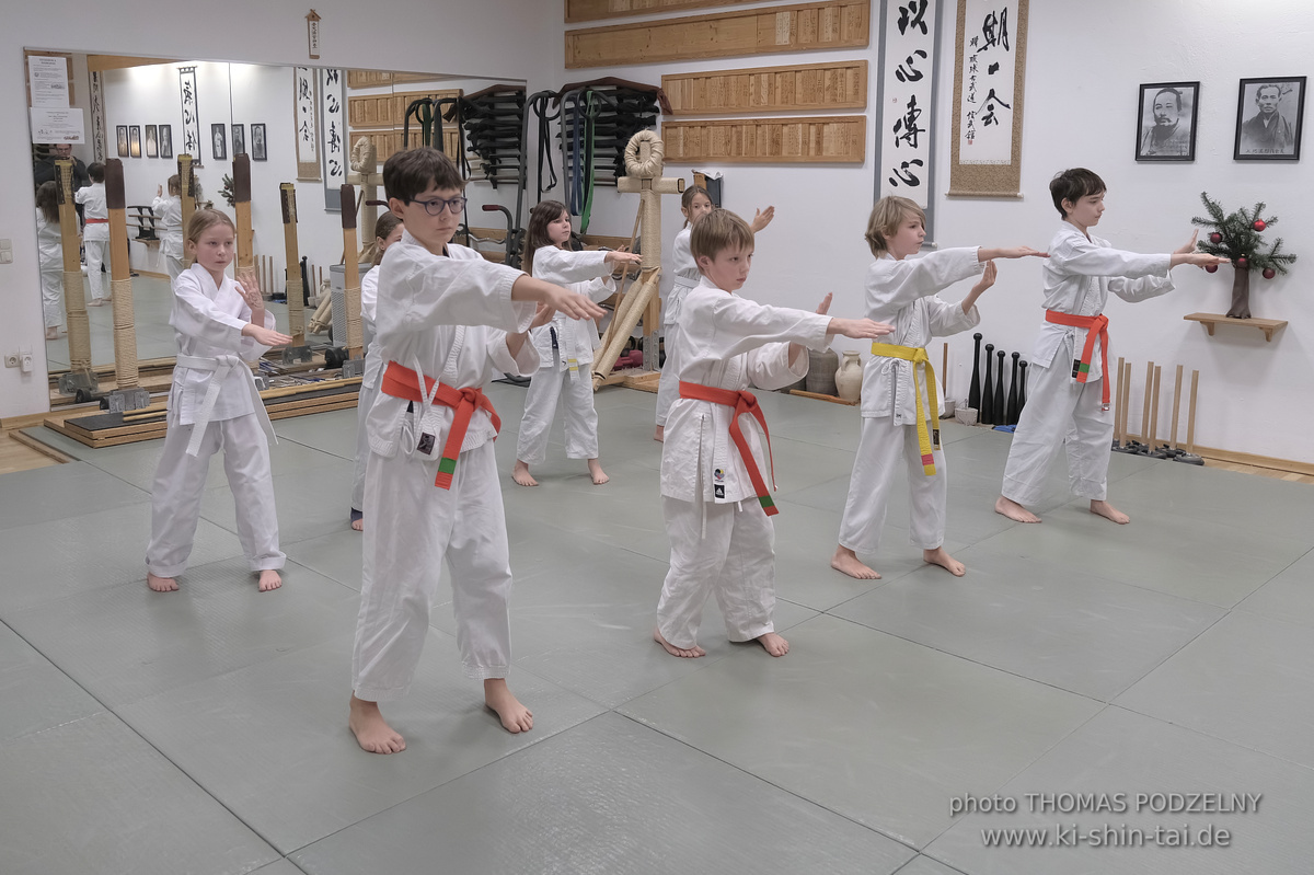 Weihnachtsfeier und Vorführungen der Budo-, Aikido- und Karate-Kids am 13.12.2024