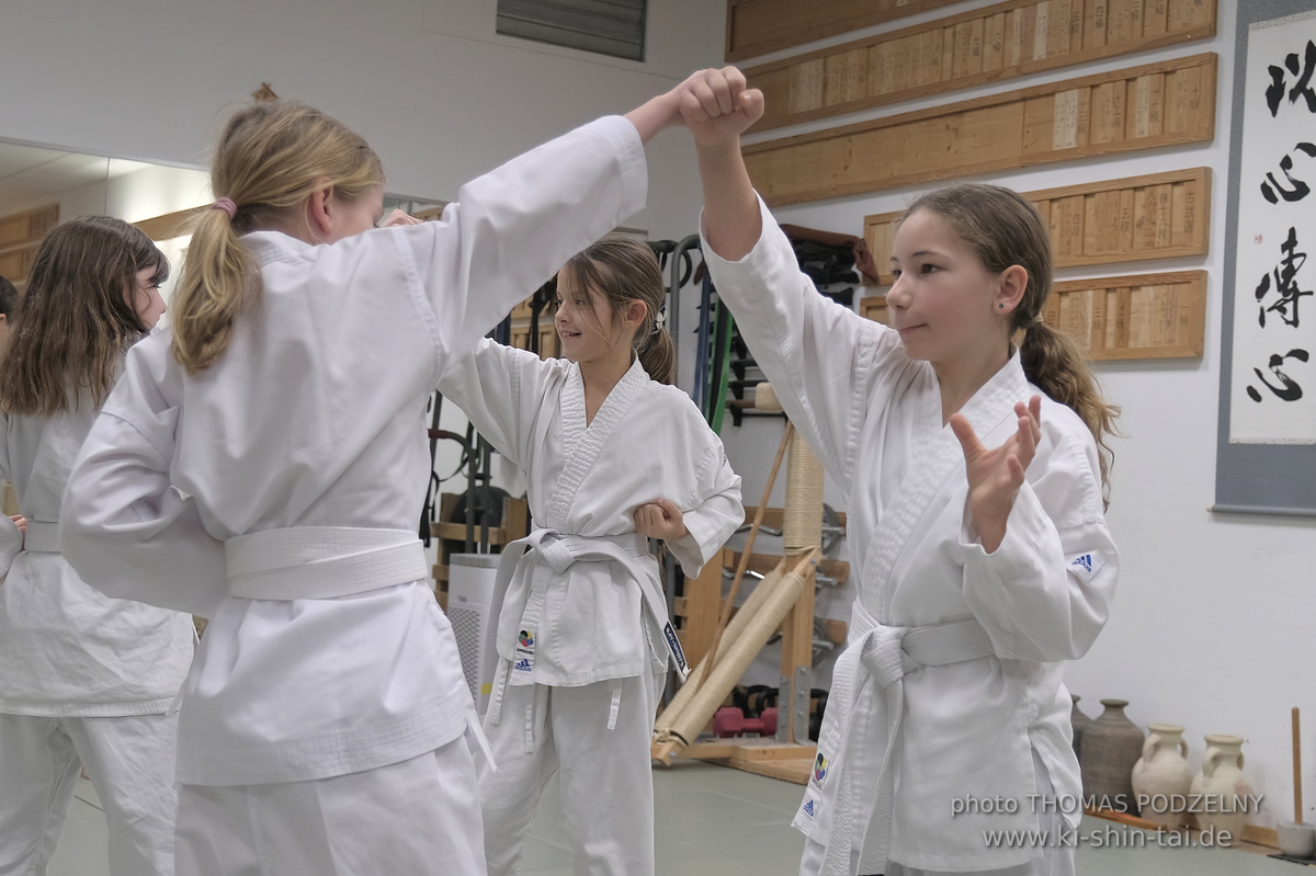 Weihnachtsfeier und Vorführungen der Budo-, Aikido- und Karate-Kids am 13.12.2024