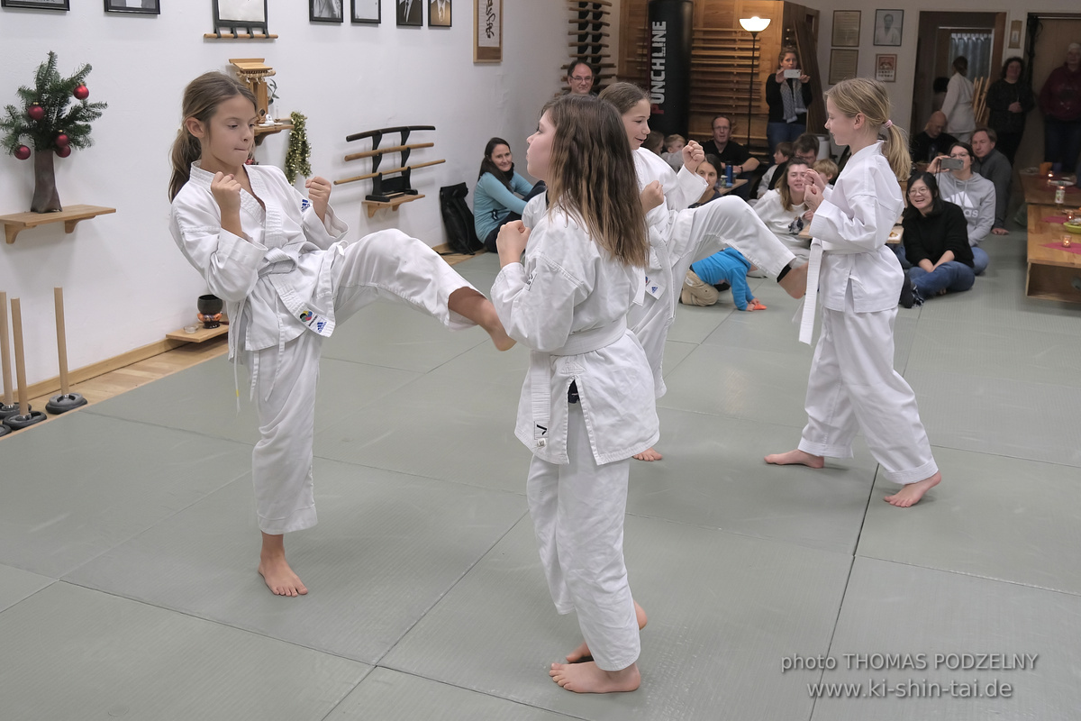 Weihnachtsfeier und Vorführungen der Budo-, Aikido- und Karate-Kids am 13.12.2024