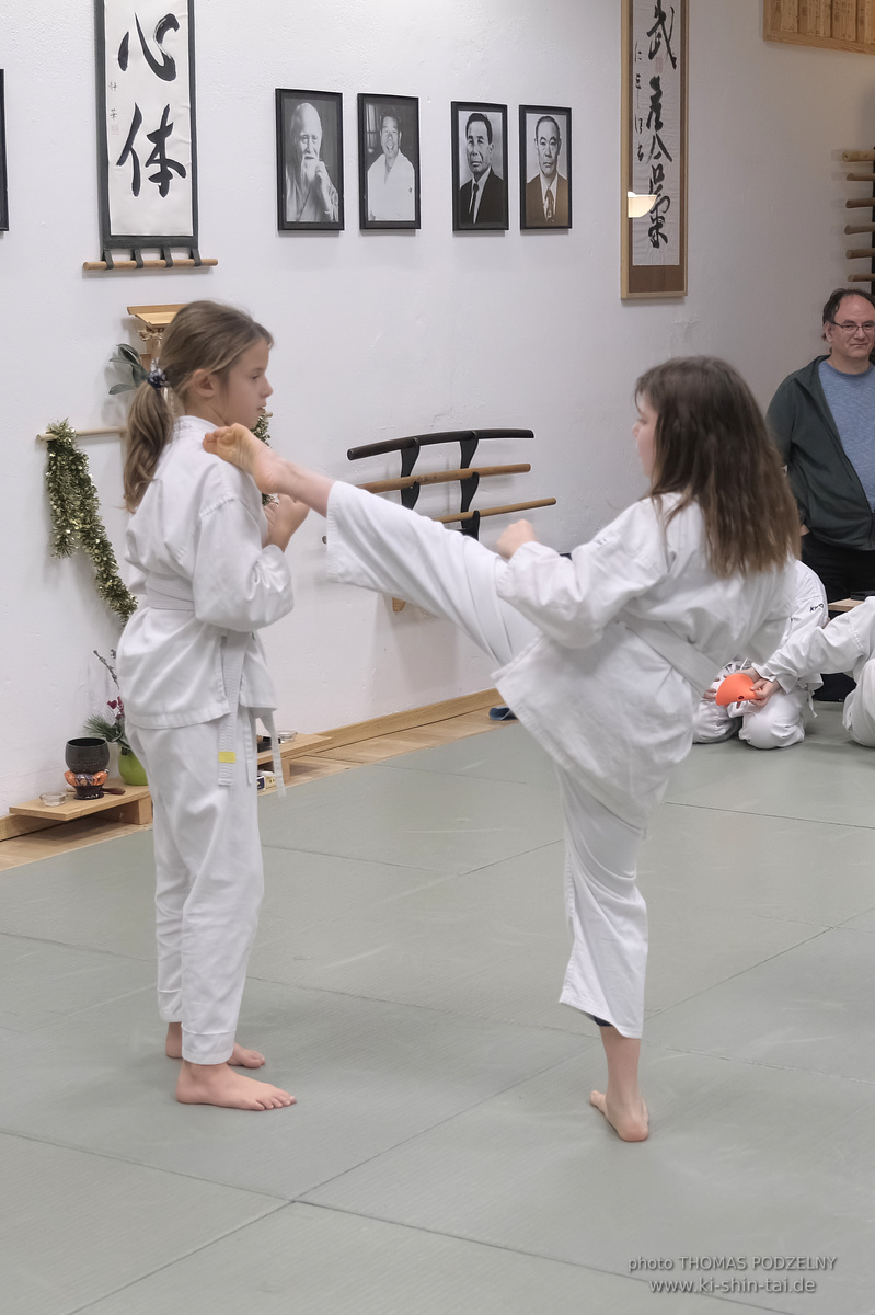 Weihnachtsfeier und Vorführungen der Budo-, Aikido- und Karate-Kids am 13.12.2024