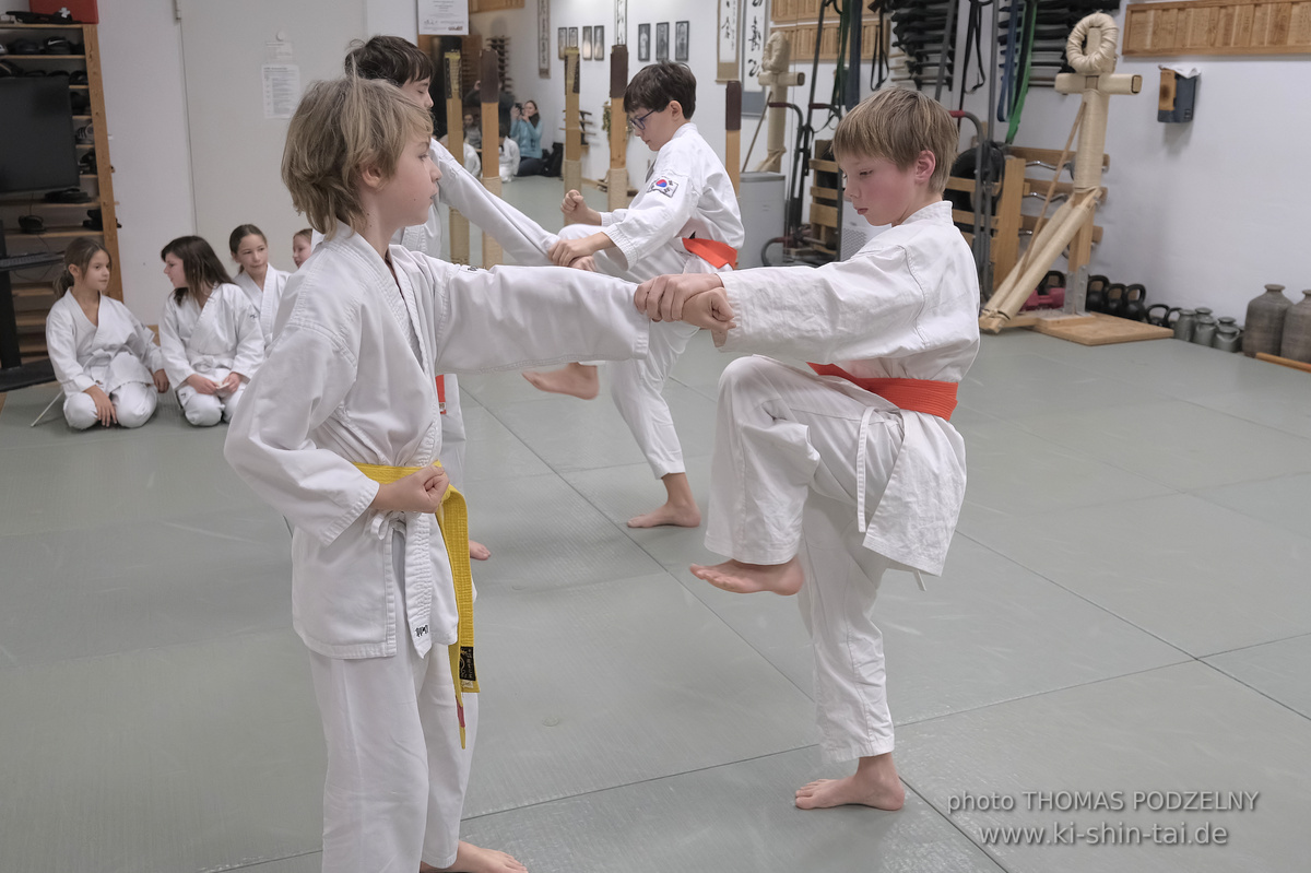 Weihnachtsfeier und Vorführungen der Budo-, Aikido- und Karate-Kids am 13.12.2024