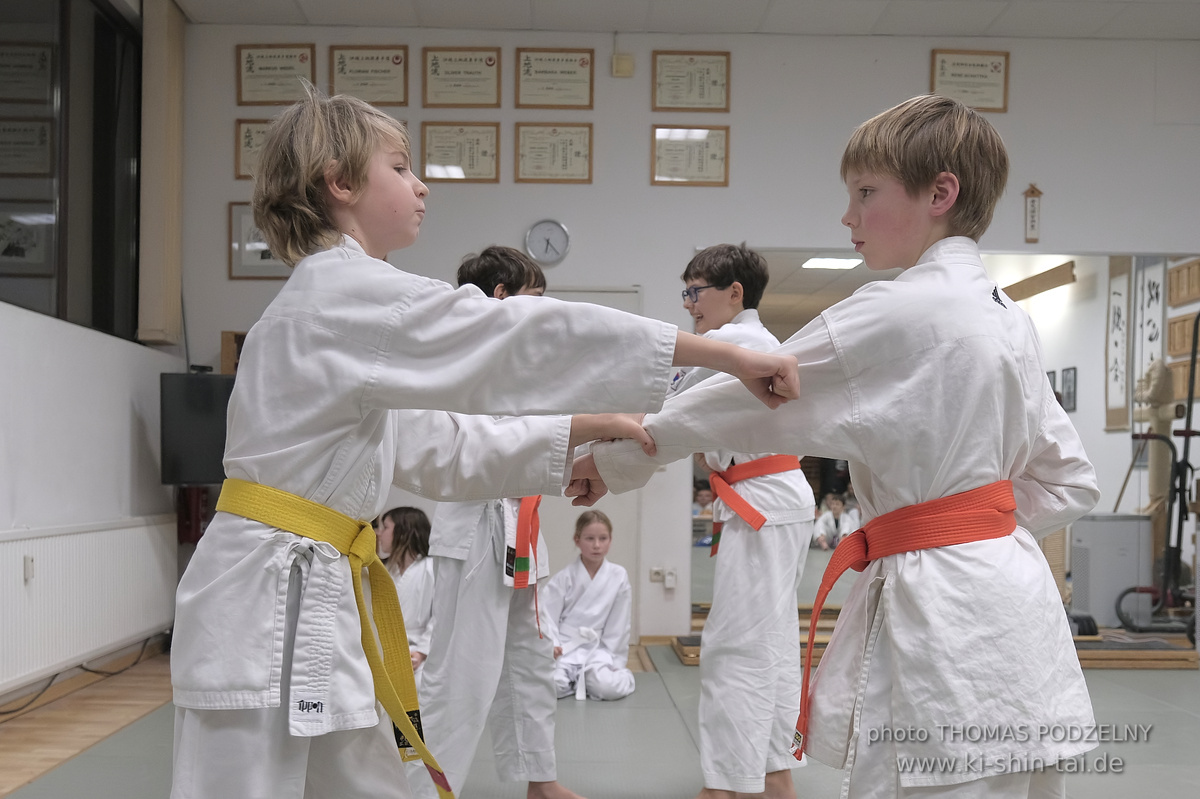 Weihnachtsfeier und Vorführungen der Budo-, Aikido- und Karate-Kids am 13.12.2024